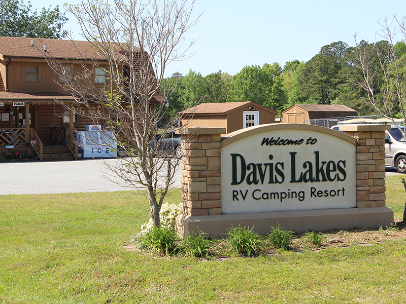 DavisLakesCamp