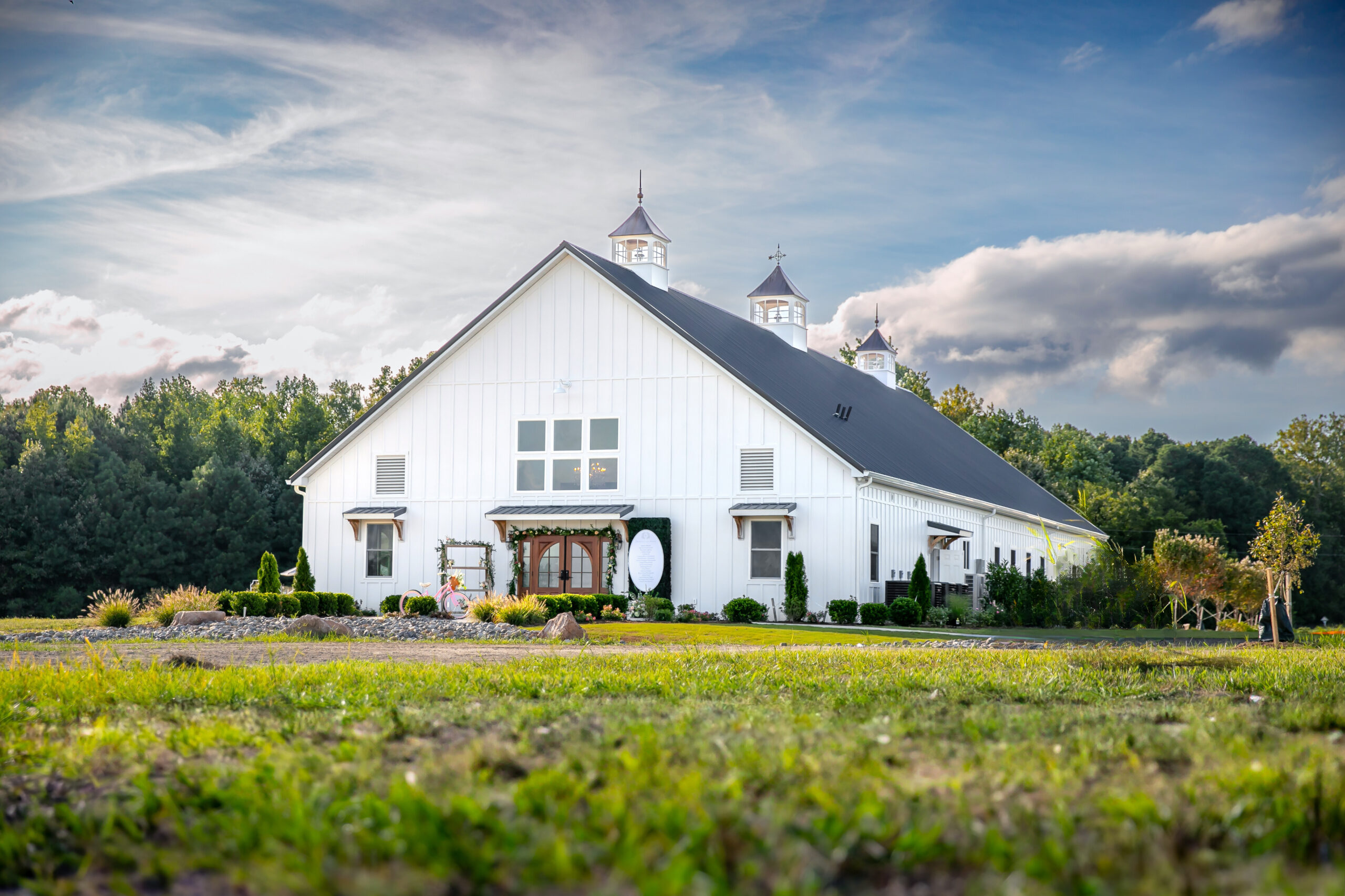 the legacy at willow pond event venue full building ()
