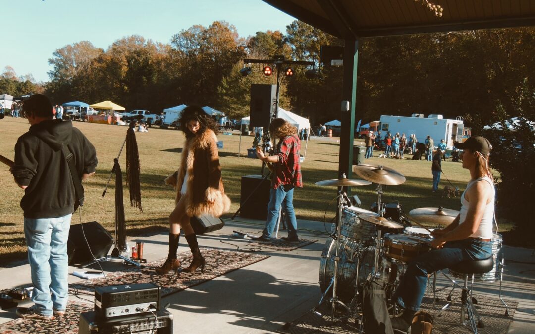 TGIF Summer Concert Series – The Band Monarch