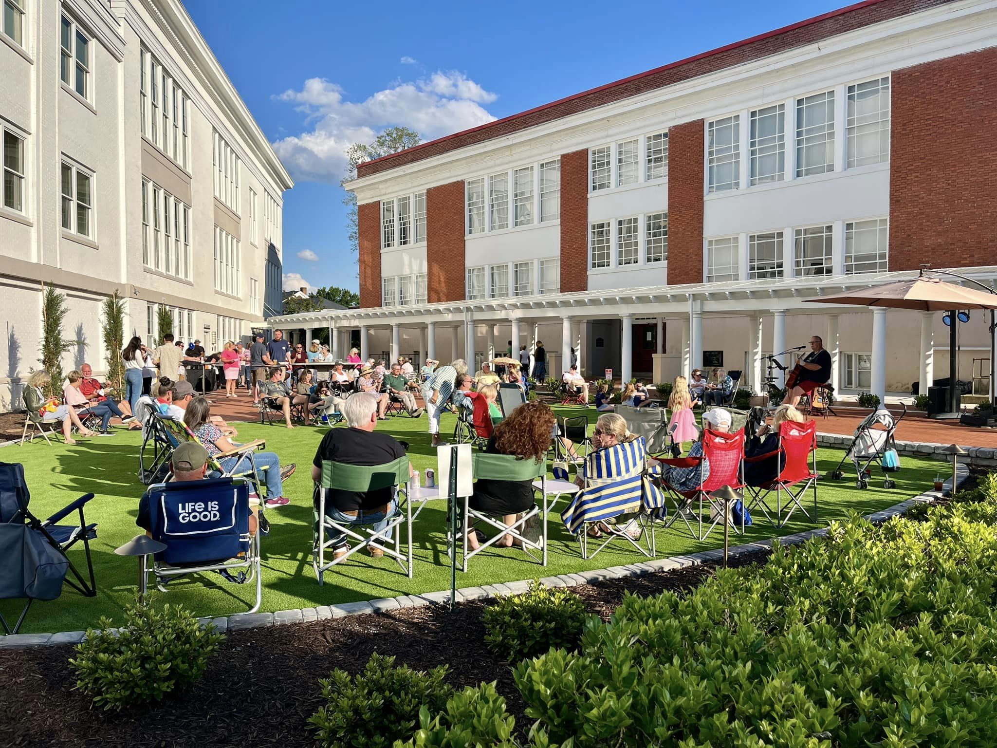 Suffolk Center for Culutral Arts Thursday Music Series